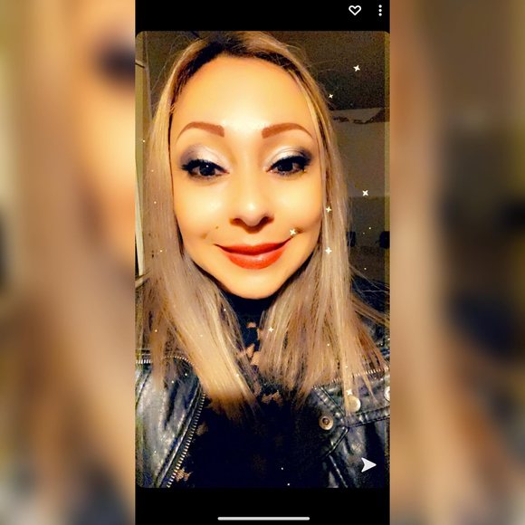 karlaflores367